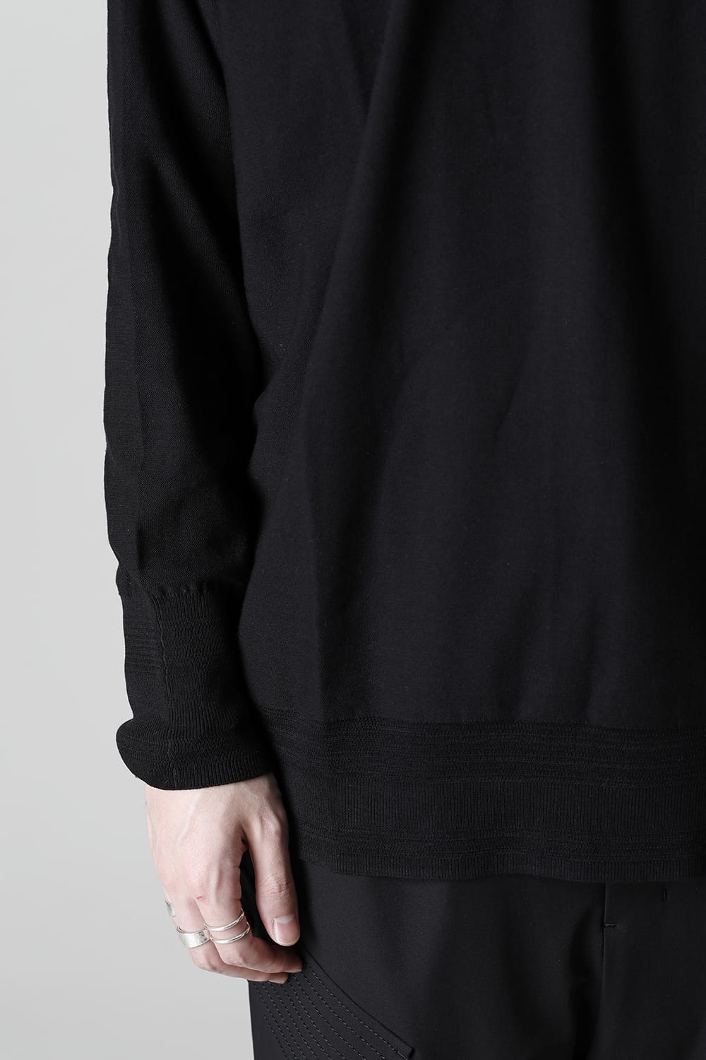 ルーズフィット ニットロングスリーブ シルク/コットン  ブラック
