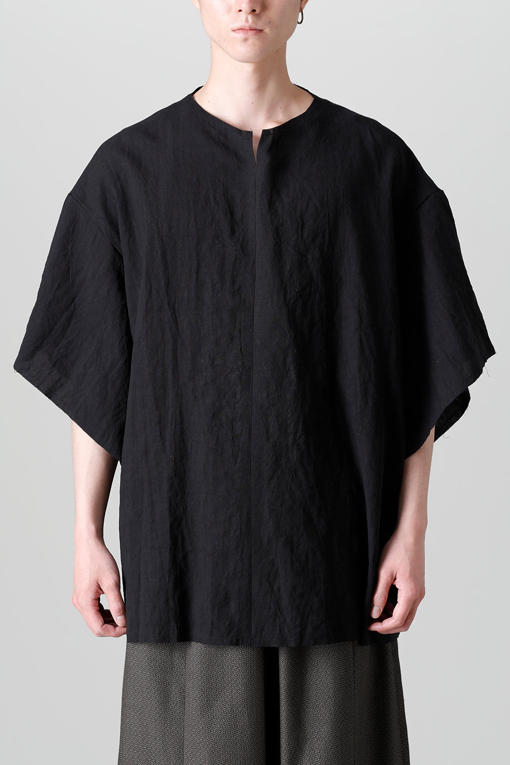 Hakobera Pullover Black