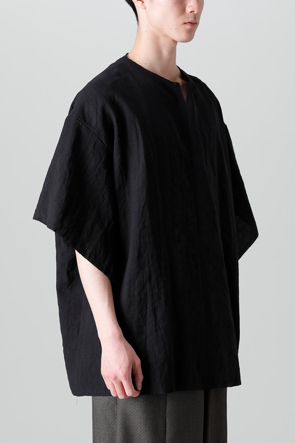 Hakobera Pullover Black