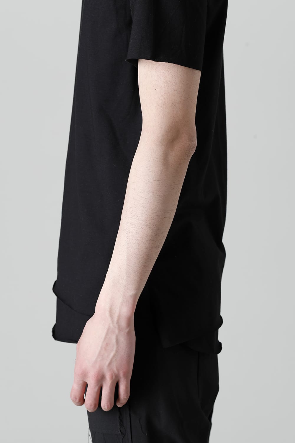 Layered Cutsew 1st(V-Neck) Black