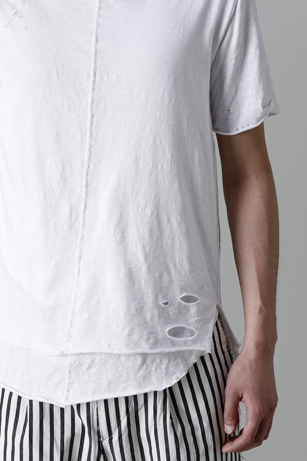 Layered Cutsew 5th C-Neck Broken White