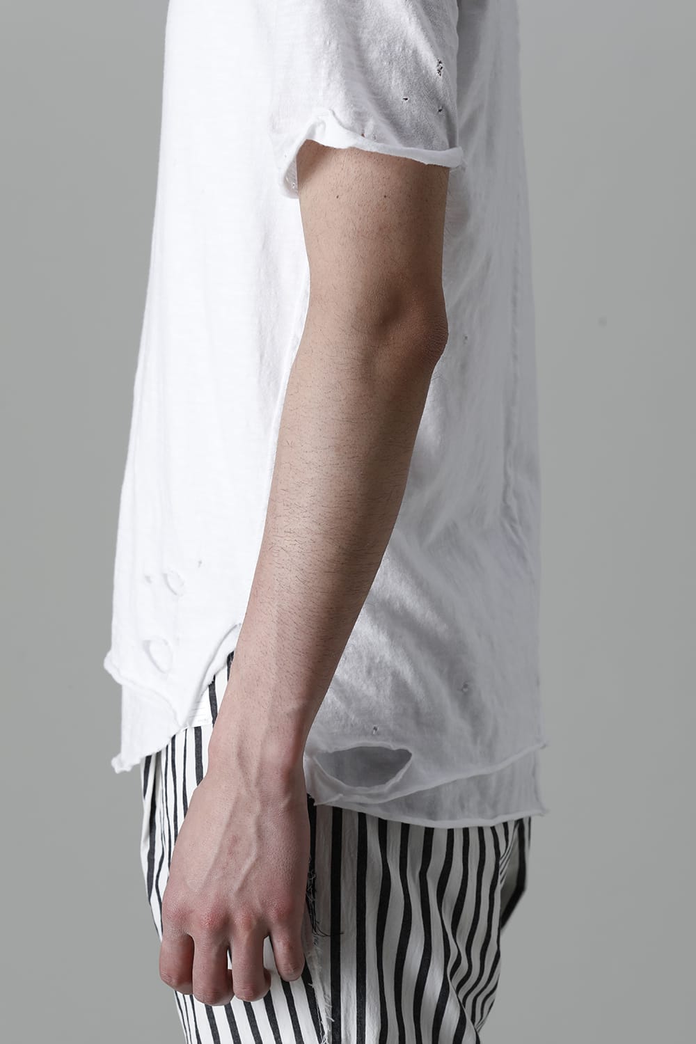 Layered Cutsew 5th C-Neck Broken White