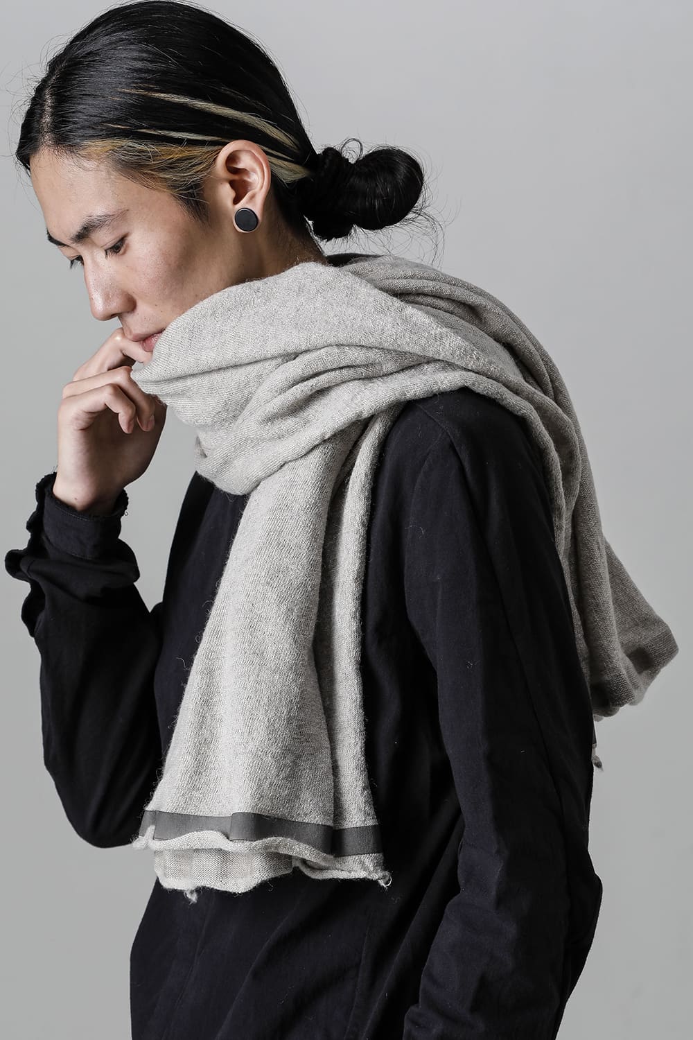 Scarf w/ Thermoadhesive Leather Tapes Beige Natural Dye