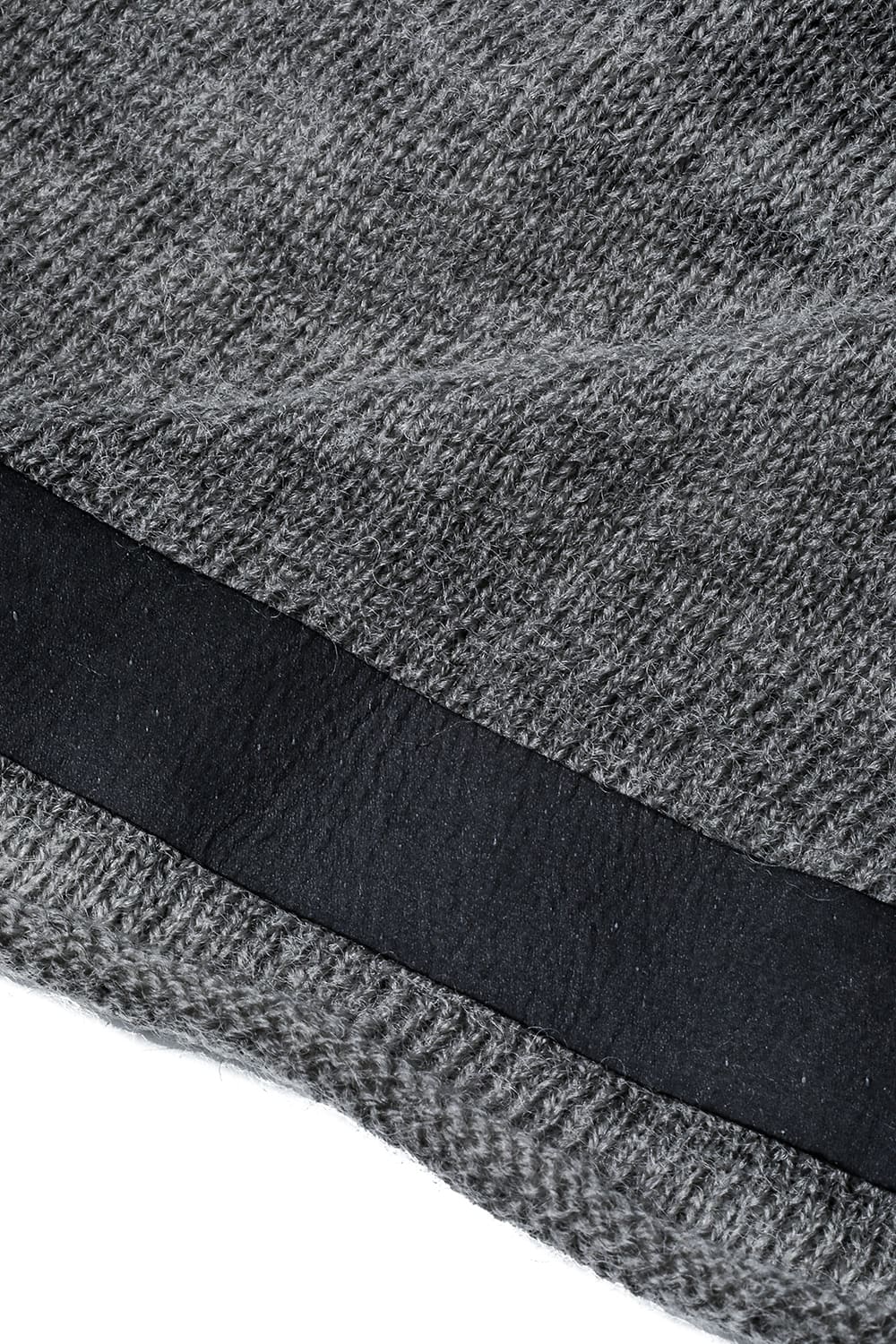 Scarf w/ Thermoadhesive Leather Tapes Plomb Cold Dye