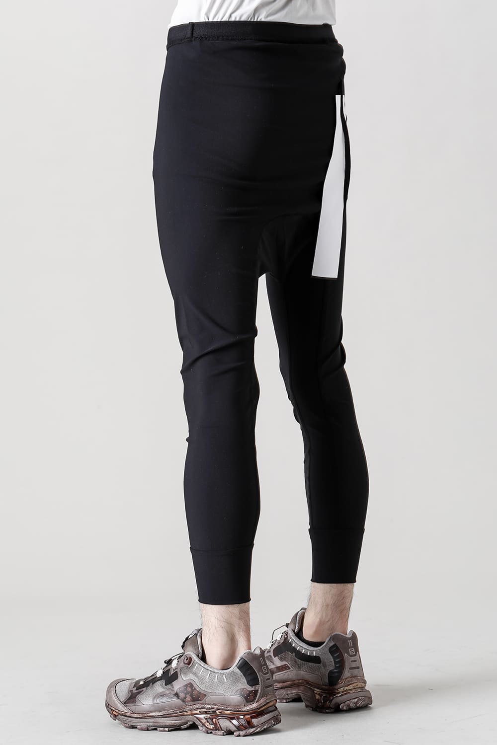 LJ1-F1136 - Black / Black