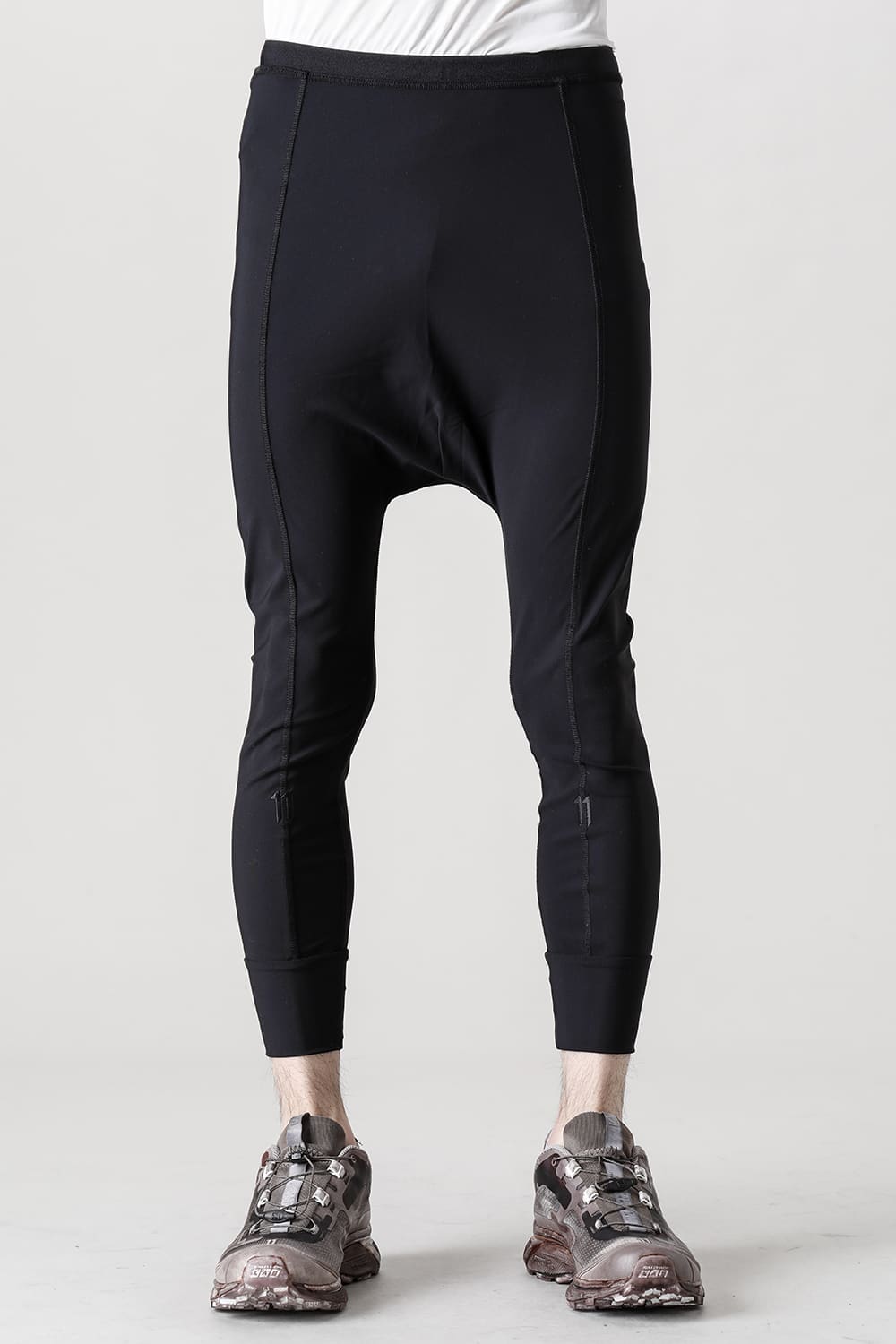 LJ1-F1136 - Black / Black