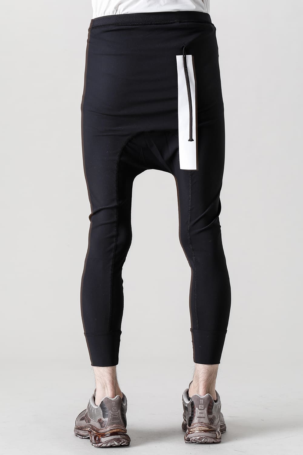 LJ1-F1136 - Black / Black