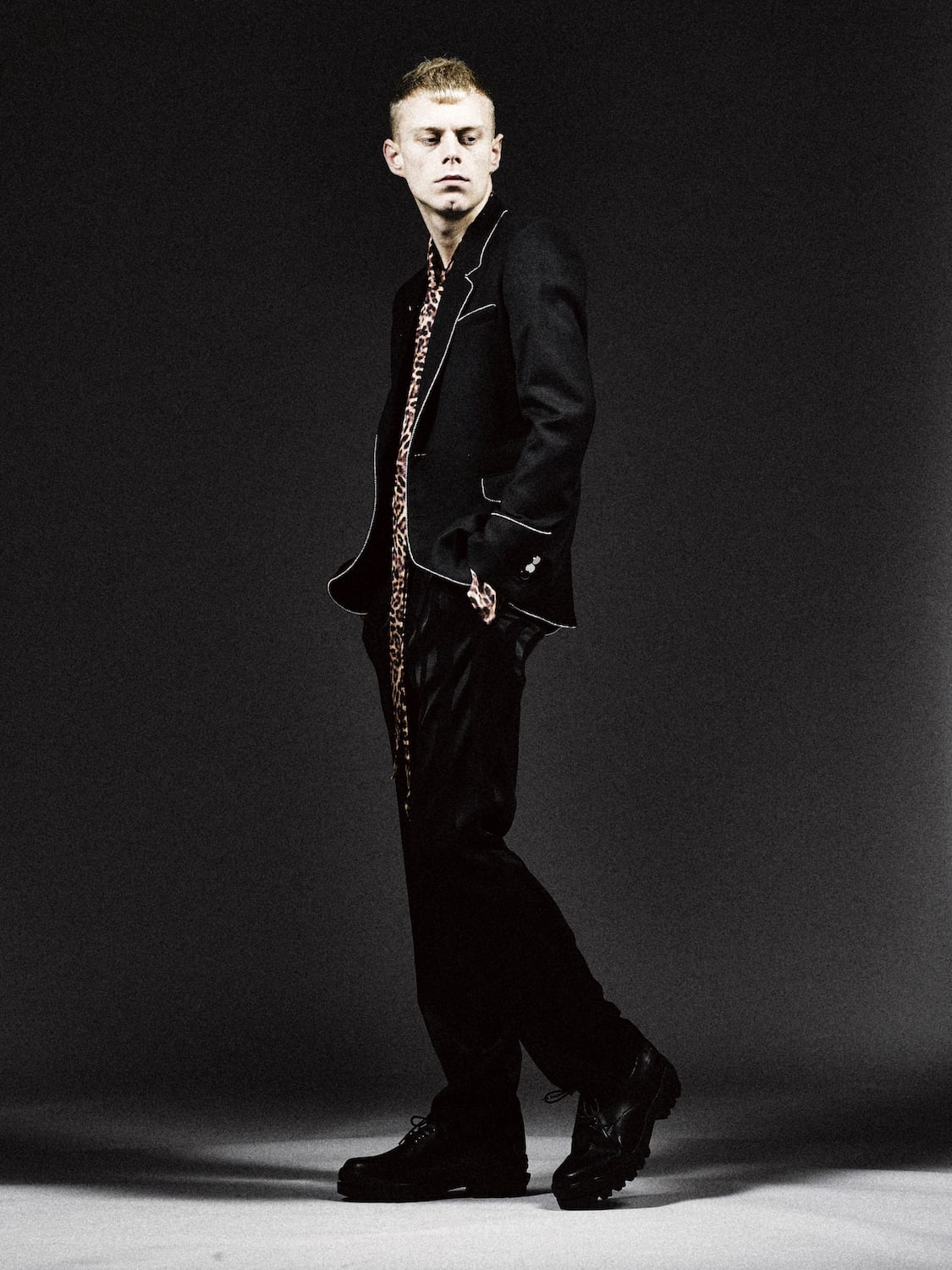 Leopard jacquard narrow tie Pink × Black