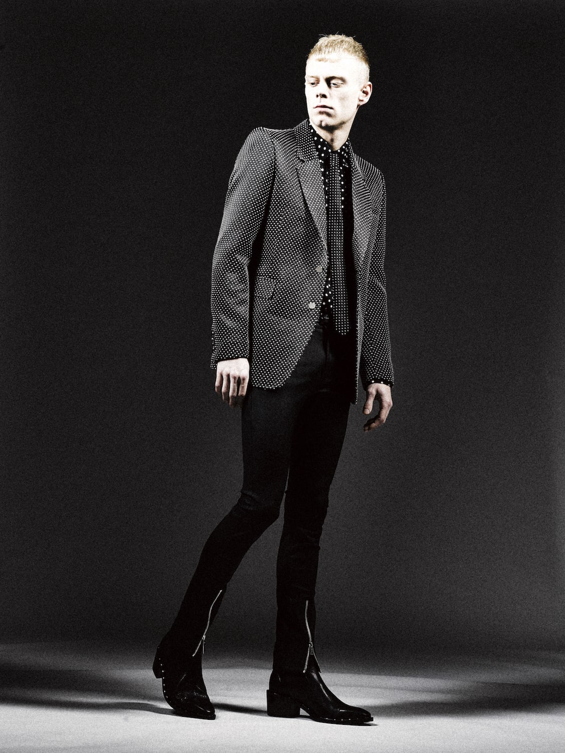 Dot jacquard  narrow tie