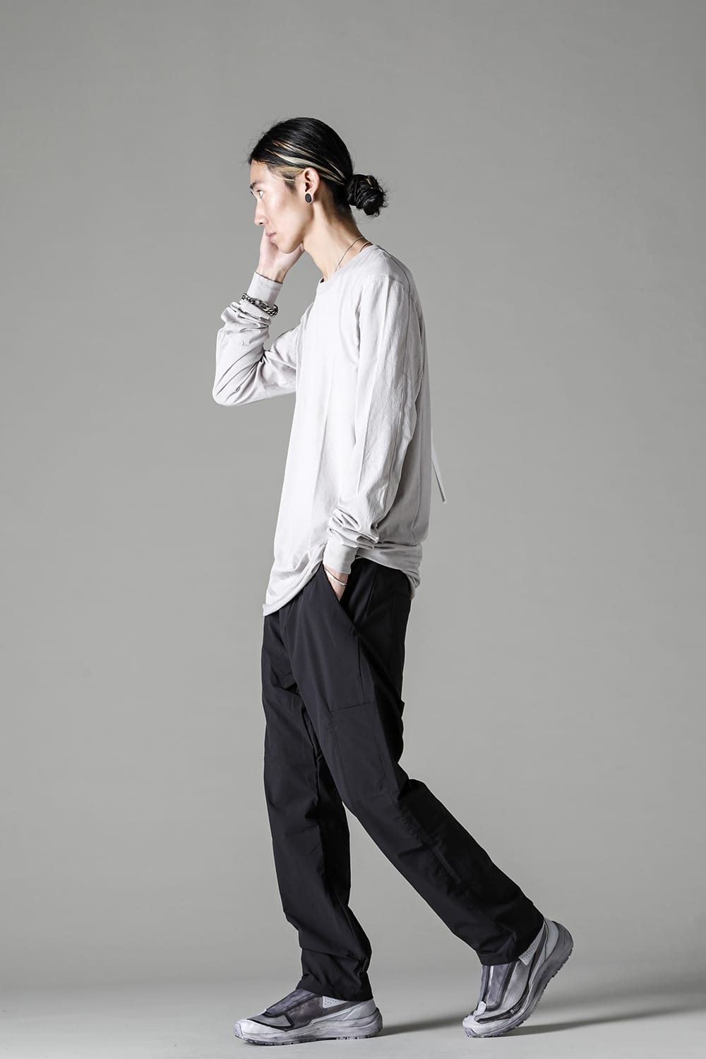 LS1B F1101 Light Gray