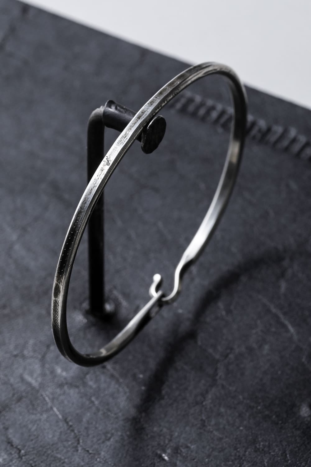 ディスプレイ フォー ファイブ ブレスレット , ベント ネイルズ (25X13Cm)