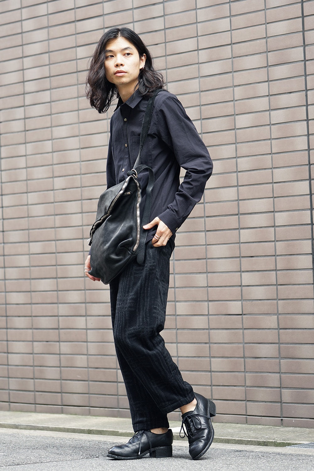 Leather Shoulder Bag Horse Full Grain Leather - M10 - BLACK