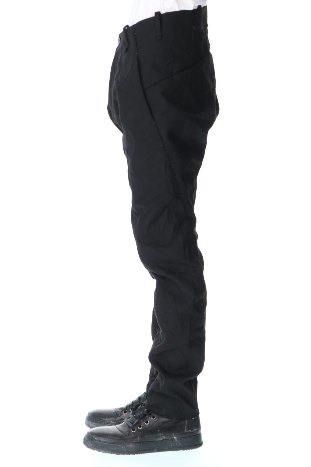 SCRUNCHED CURVED KNEE TROUSERS