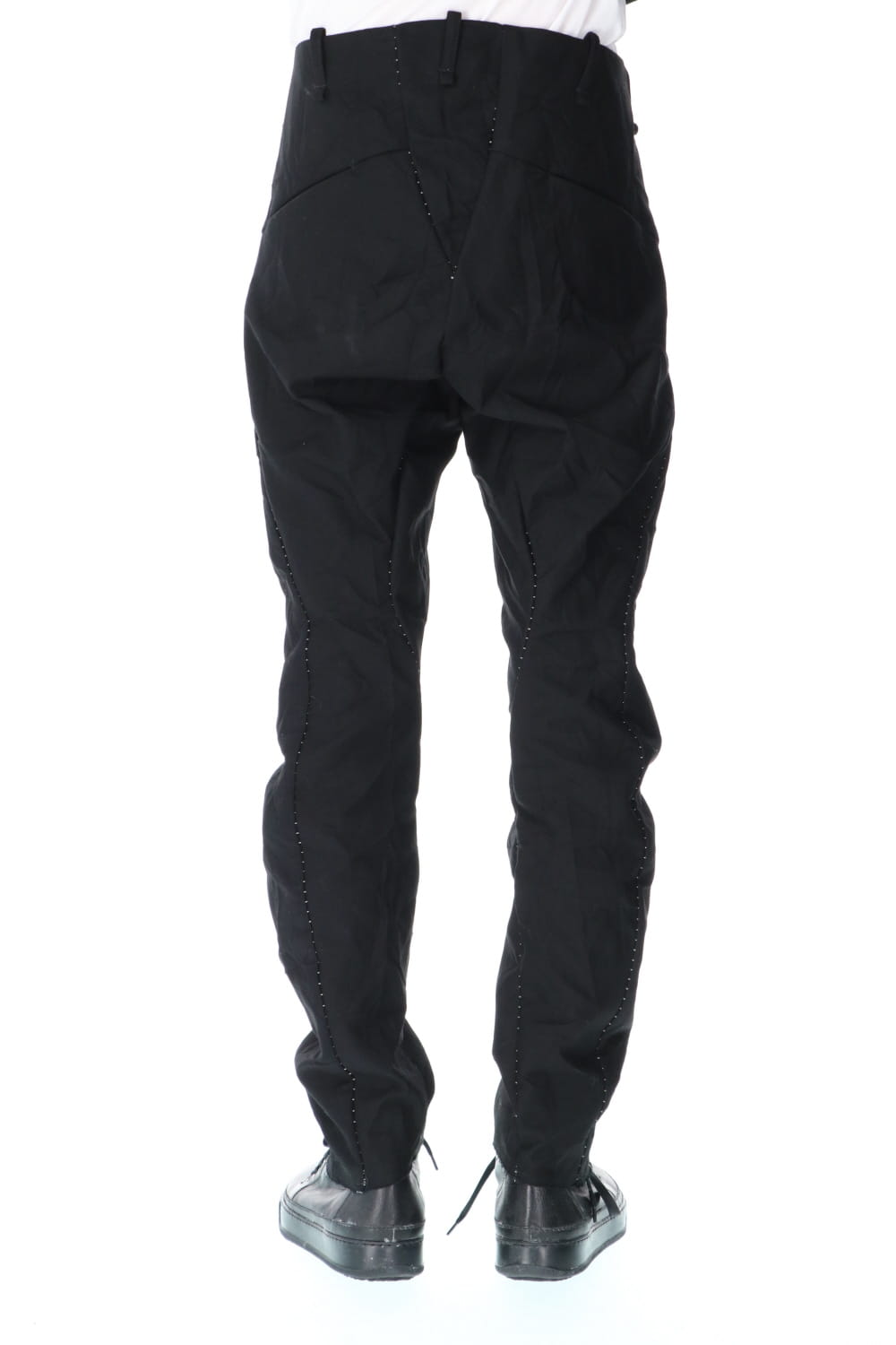 SCRUNCHED CURVED KNEE TROUSERS