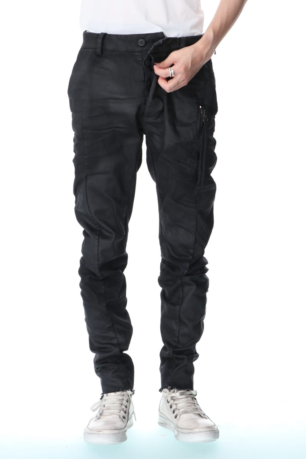 VERTICAL ZIP POCKET JEANS