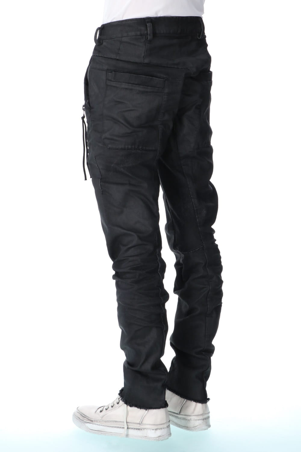 VERTICAL ZIP POCKET JEANS