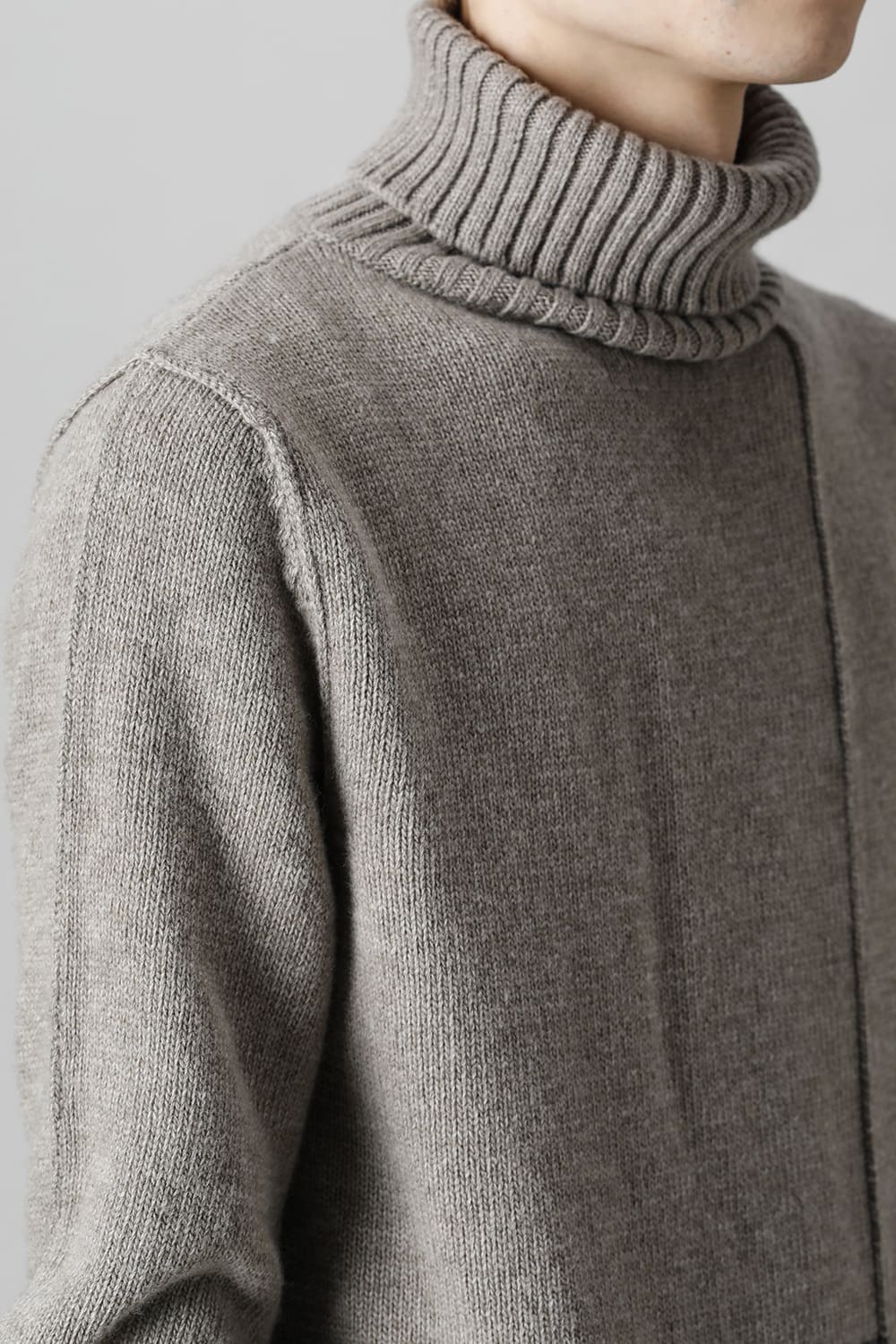 KNITTED FRONT PANEL HIGHNECK
