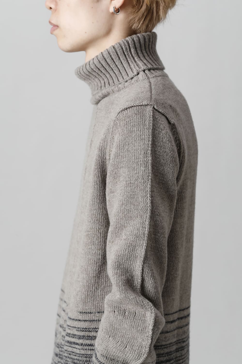 KNITTED FRONT PANEL HIGHNECK