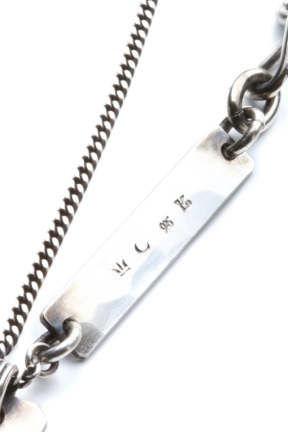 NECKLACE TAG HAMMERED