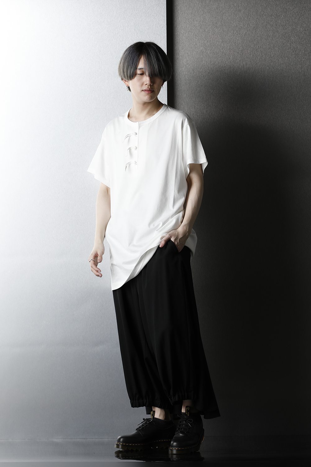 Buddha Button Henry neck Short sleeve T-shirt Off White