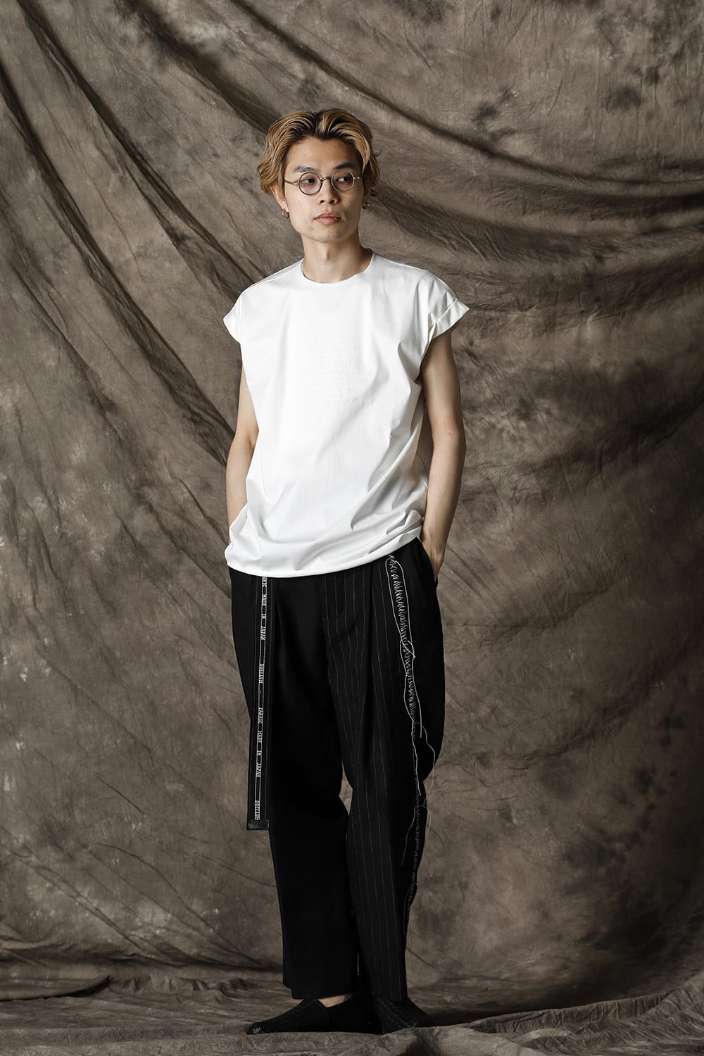 エンブロイダリー フレンチスリーブ T-シャツ ホワイト