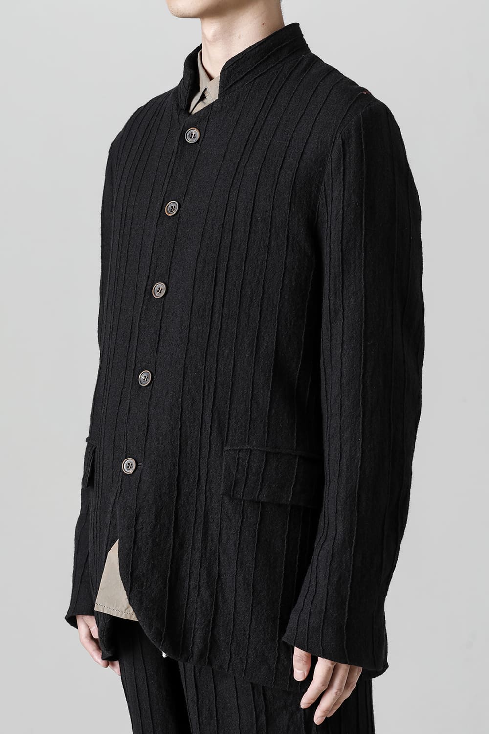 プリーツド ウール スタンド カラー ジャケット