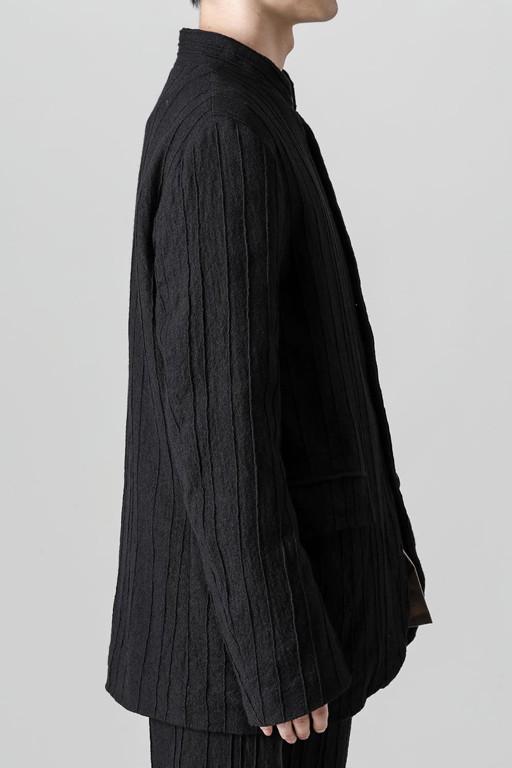 プリーツド ウール スタンド カラー ジャケット