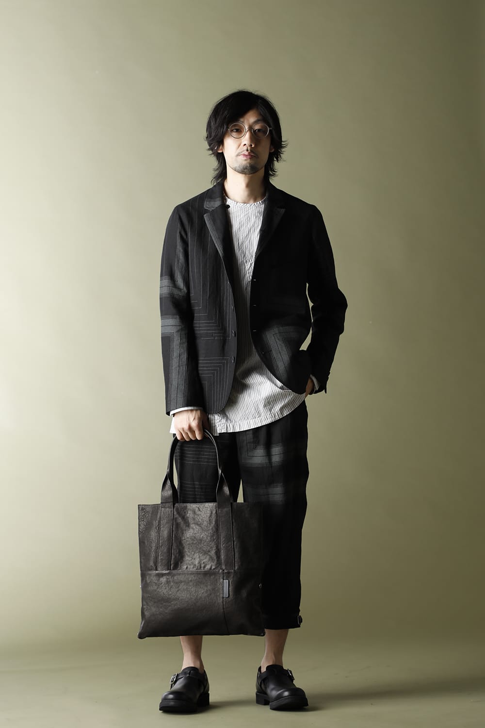 Leather tote 'thin & light' 2