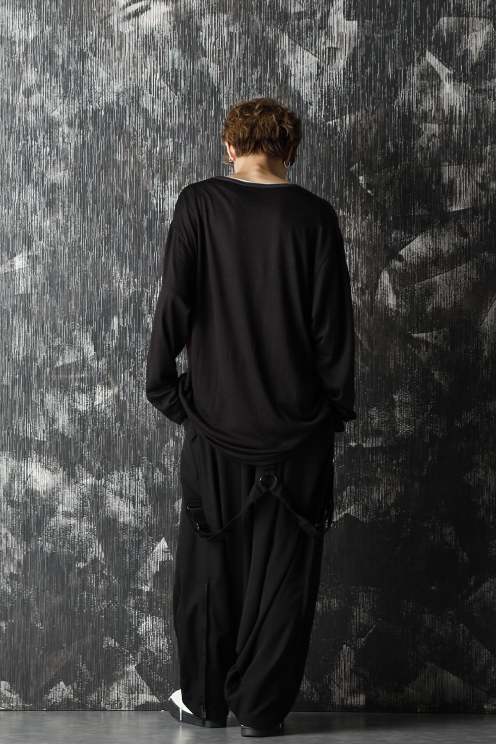 ラウンド ネック 内田すずめ プリント T-シャツ