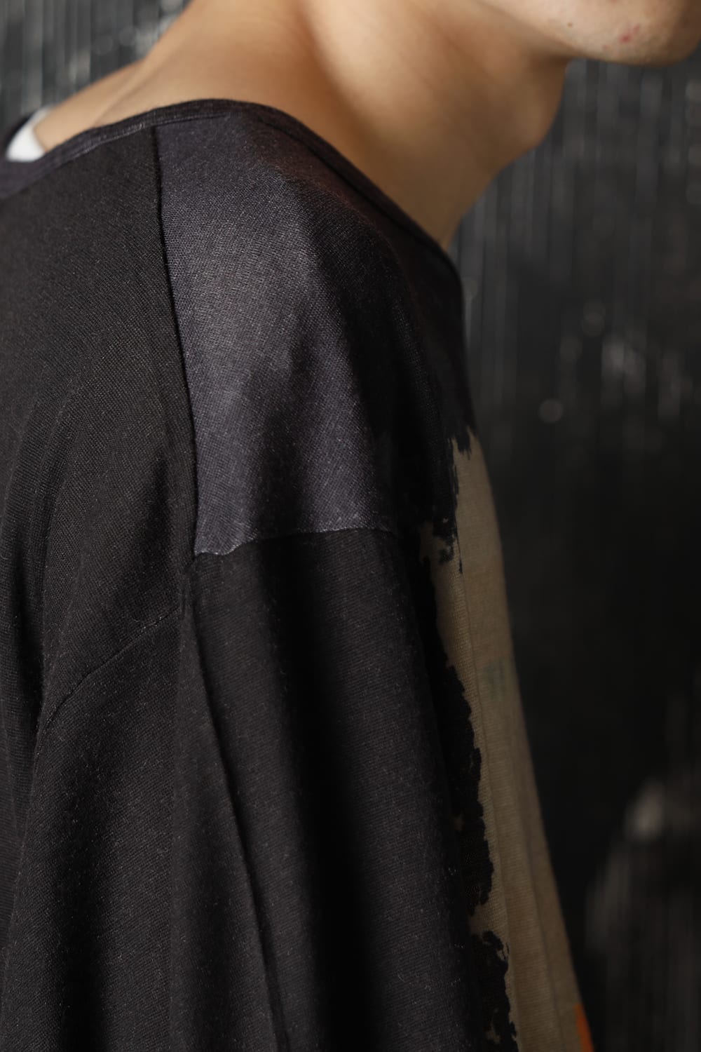 ラウンド ネック 内田すずめ プリント T-シャツ