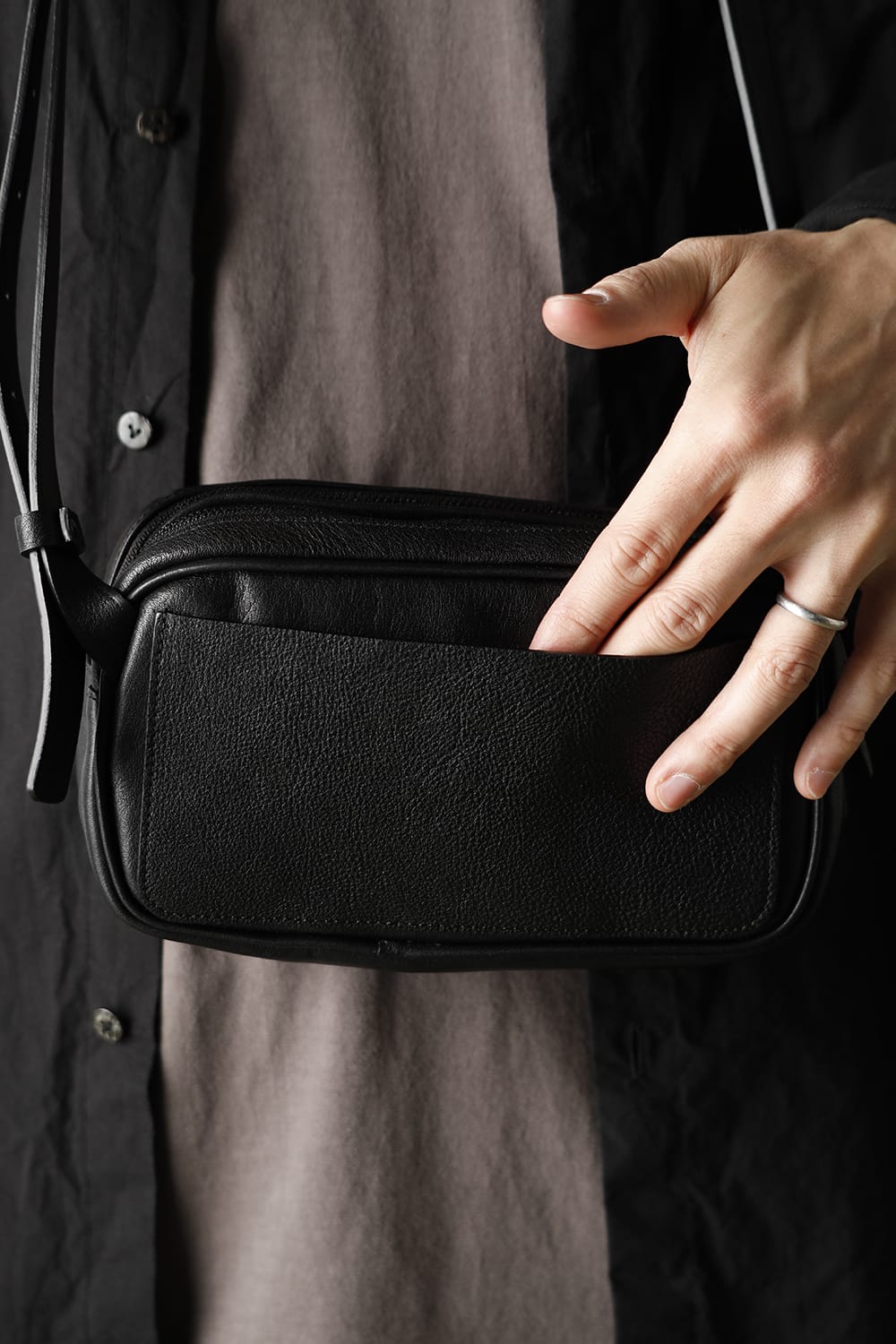 Leather shoulder bag 'double zip'