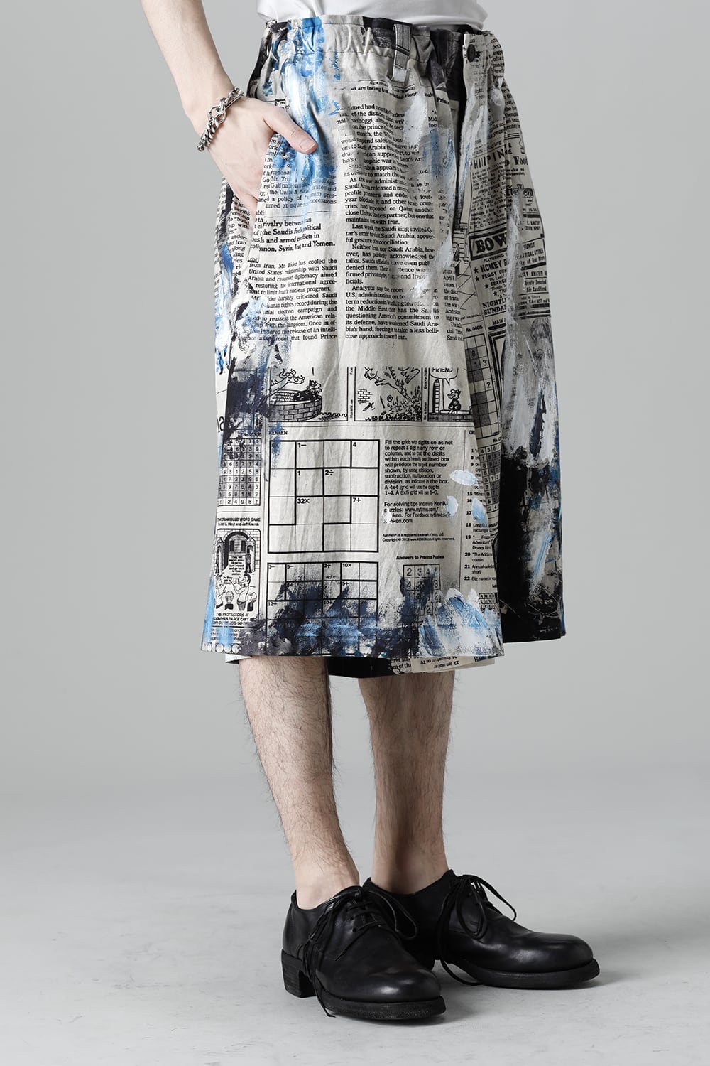 Newspaper Asakura Pattern Half Pants