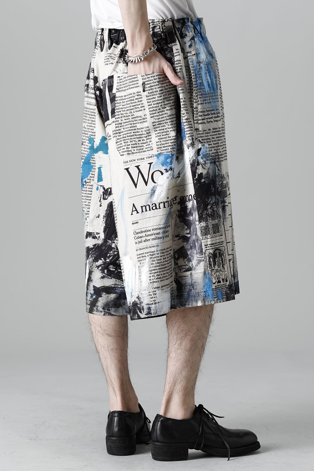Newspaper Asakura Pattern Half Pants
