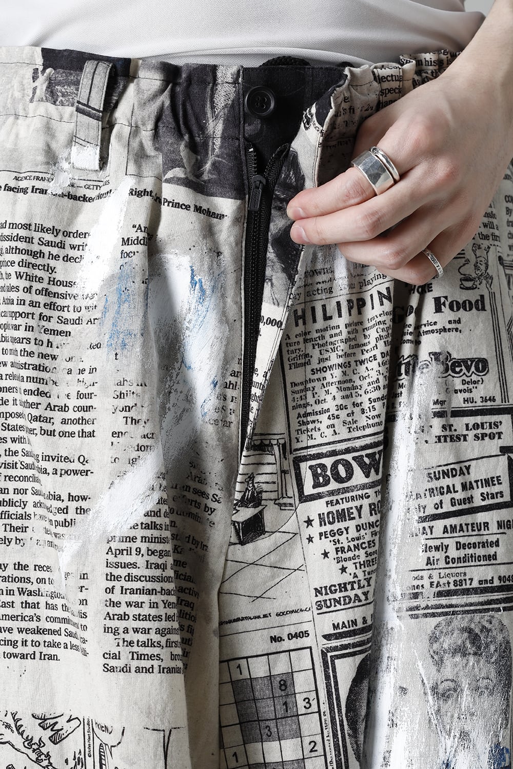 Newspaper Asakura Pattern Half Pants