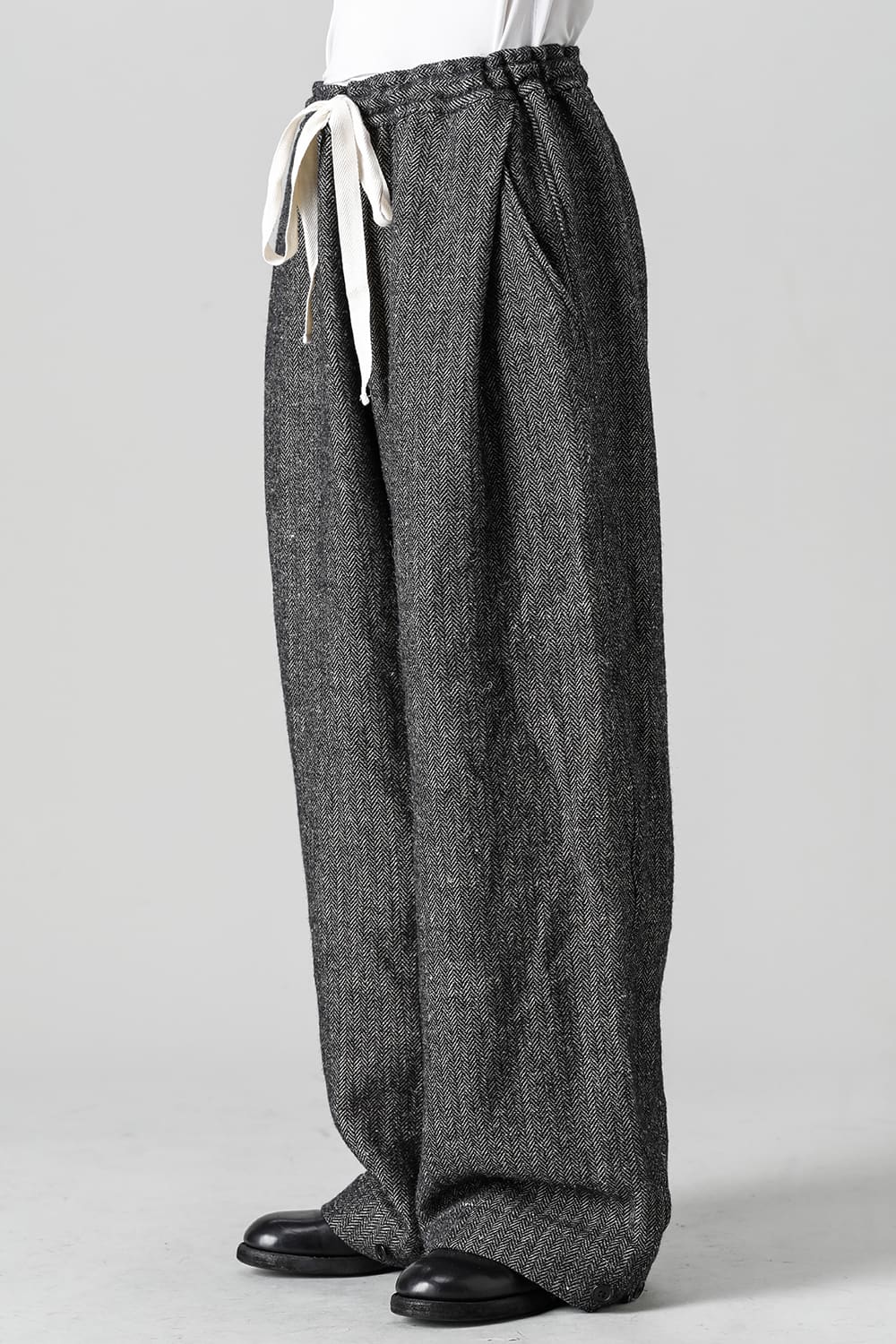 Wide String Trousers - Classic Herring Bone