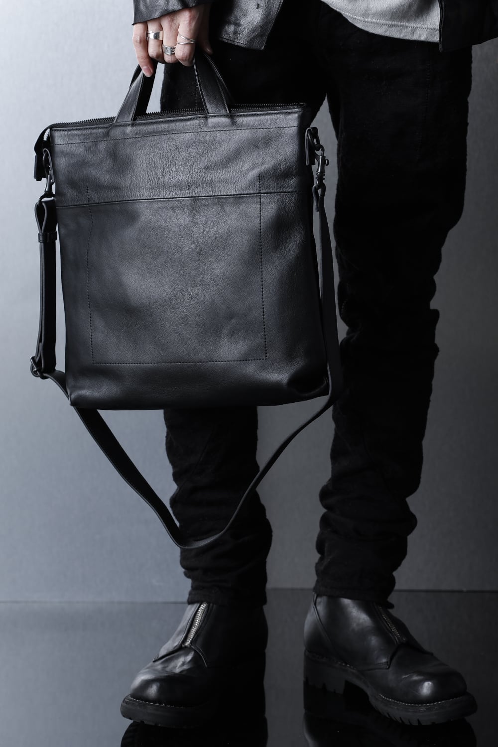 Leather shoulder bag 'grande poche' KS