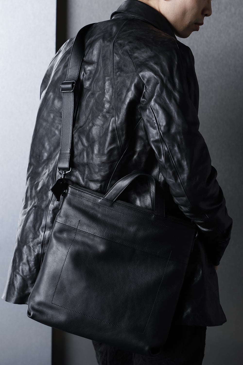 Leather shoulder bag 'grande poche' KS