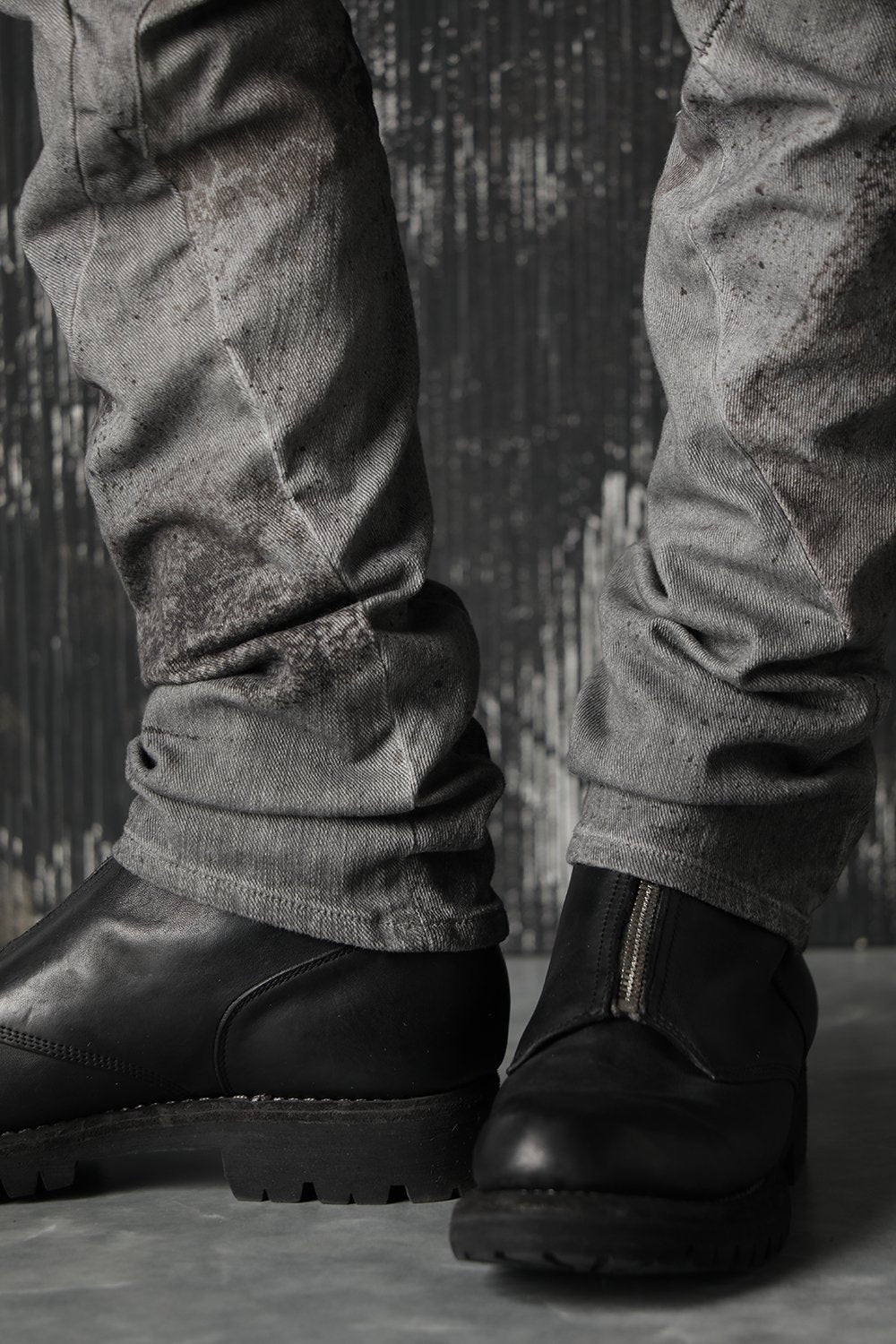 Over Cold Dye Print 3D Curved Slim Pants