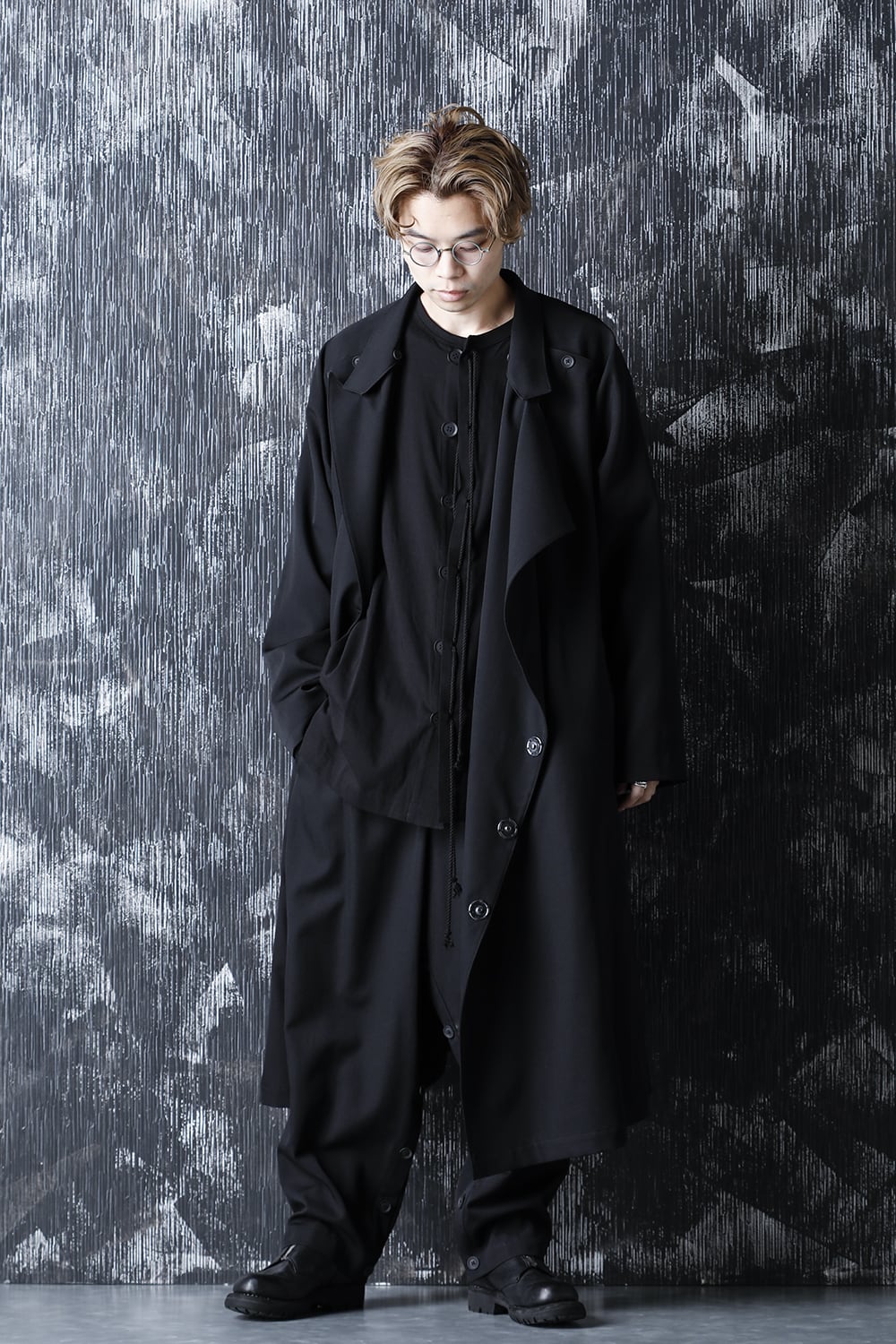 ダブルパーツ ボタン留め シワギャバジン ドレス