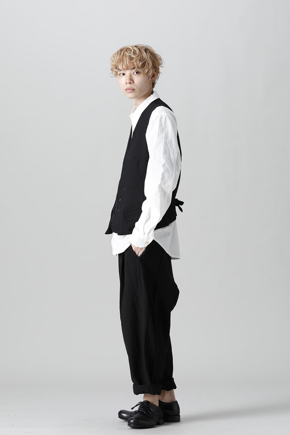 REVOLT Wool Linen Vest