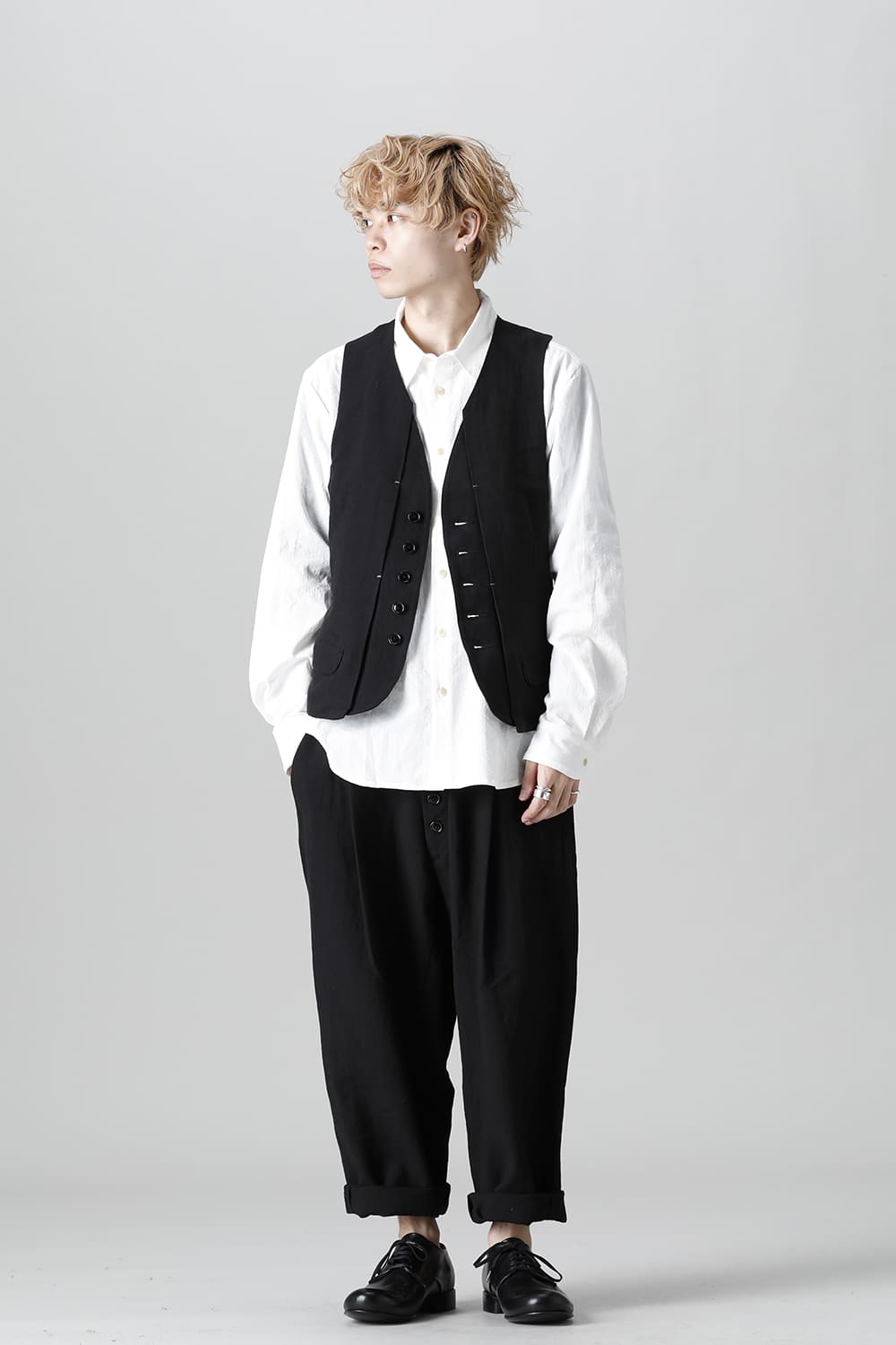 REVOLT Wool Linen Vest