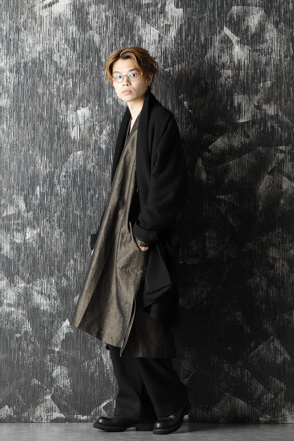 AINU Collar Coat Black Yak Wool