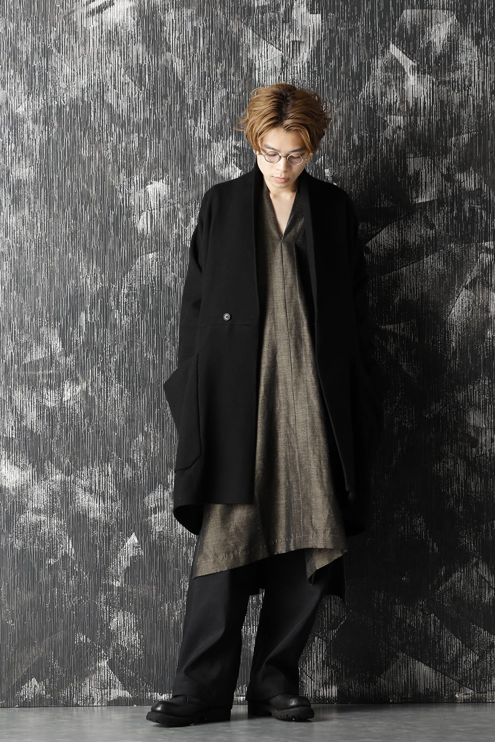 AINU Collar Coat Black Yak Wool