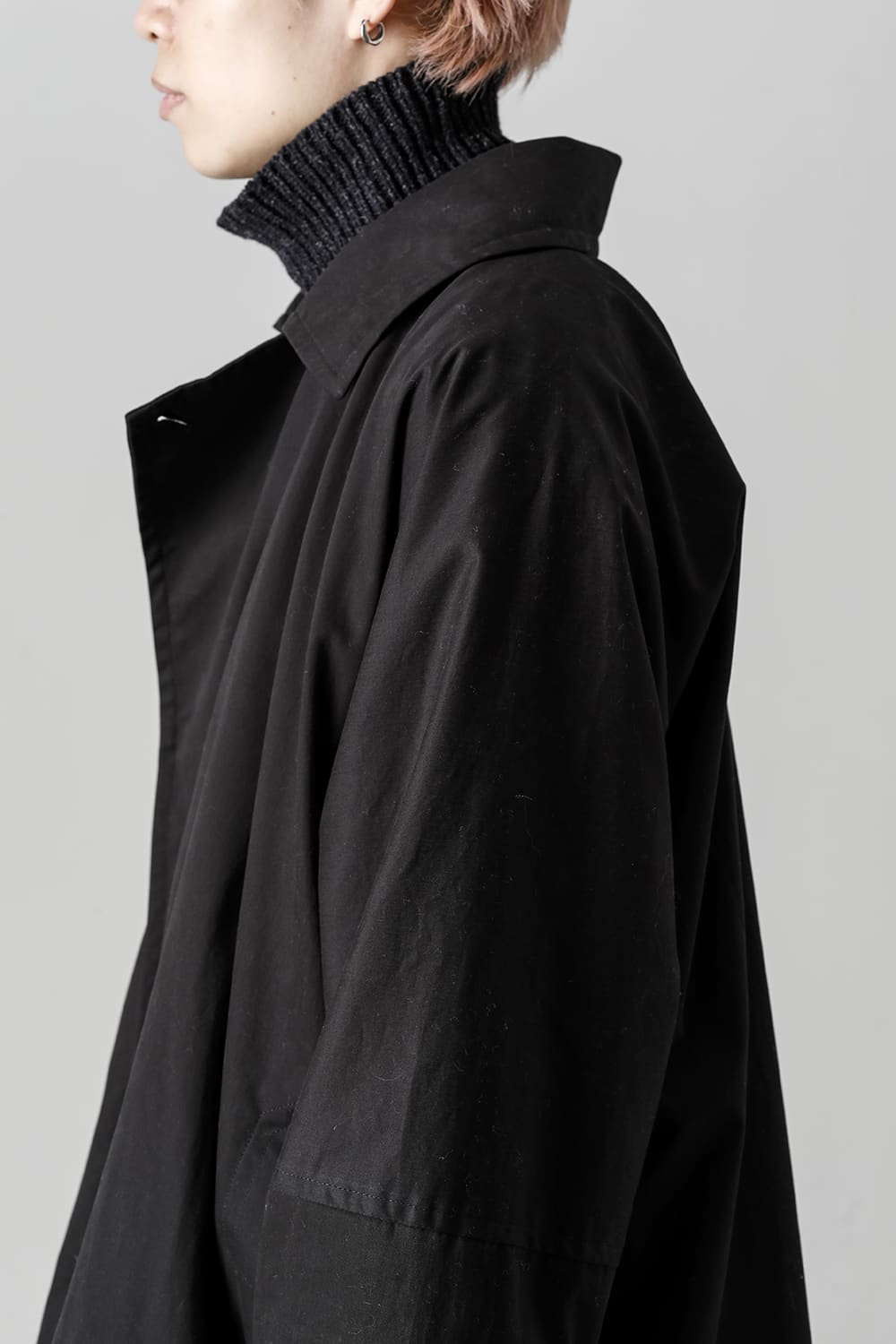 COAT#27 BLACK COATED TWILL