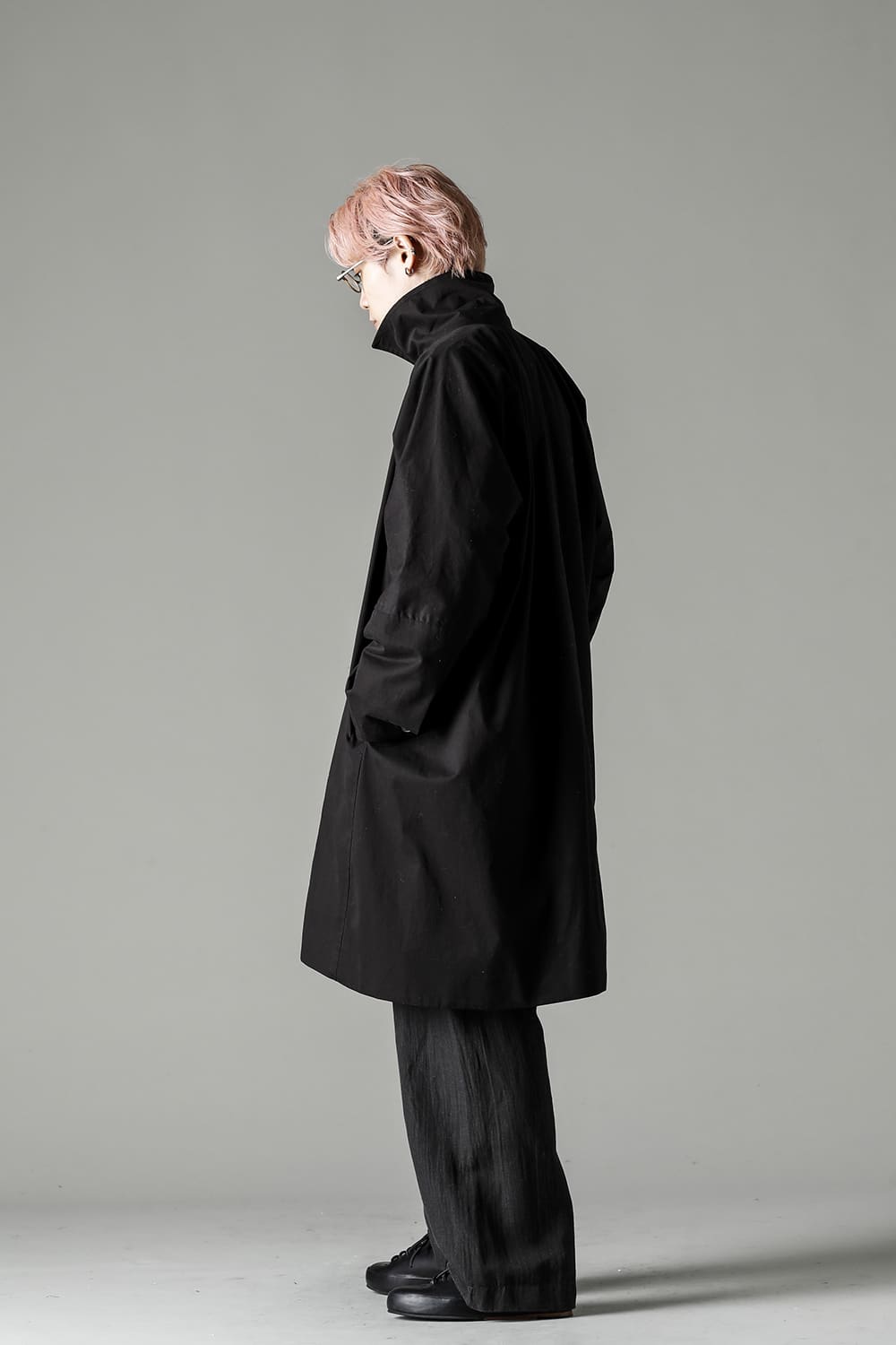 COAT#27 BLACK COATED TWILL