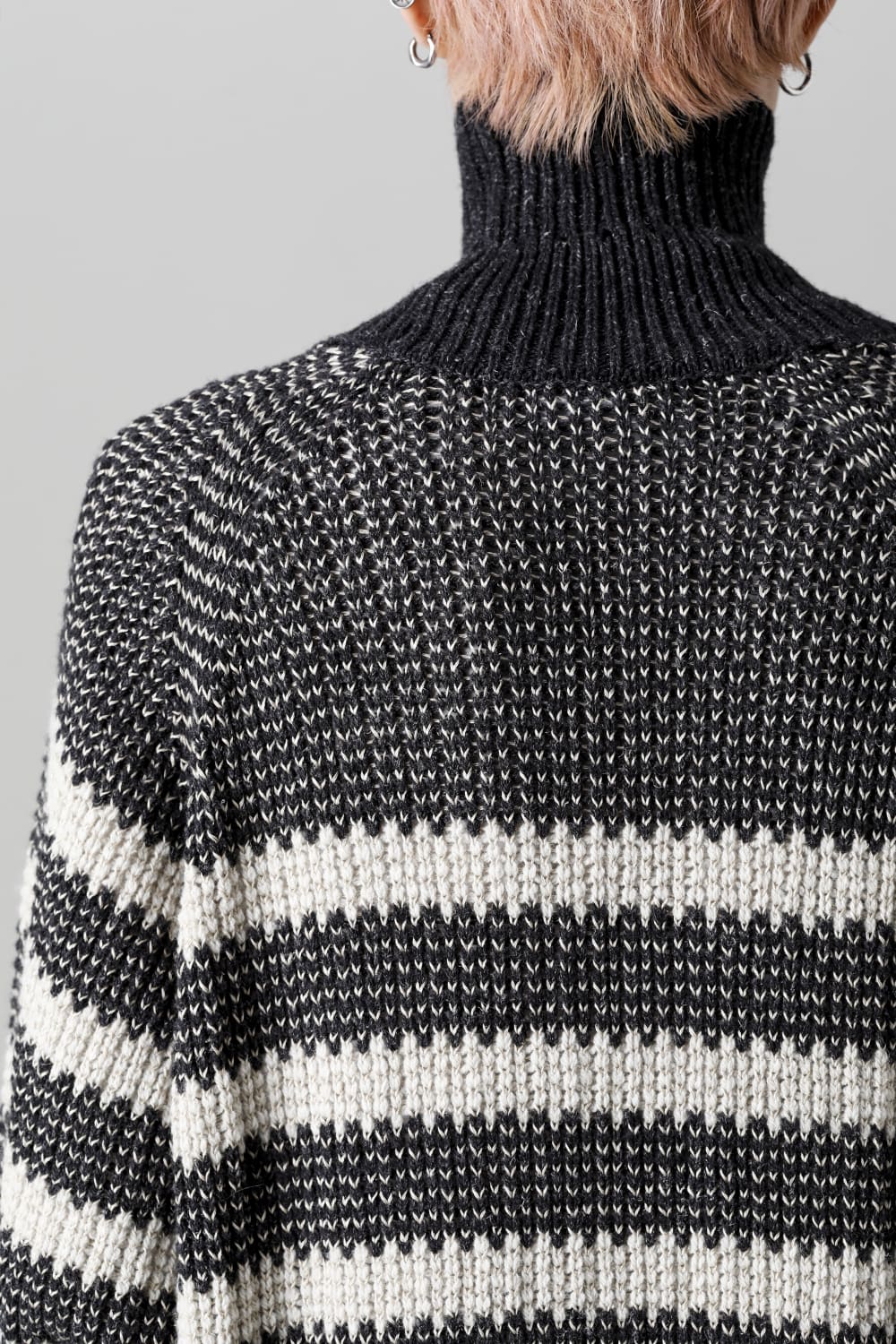 KNIT#57 BLACK MELE/NATURAL STRIPE