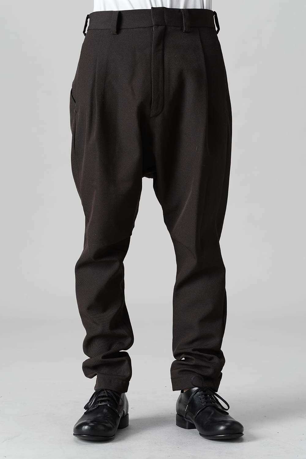 ドロップ クロッチパンツ スカルプチュア ウールギャバジン