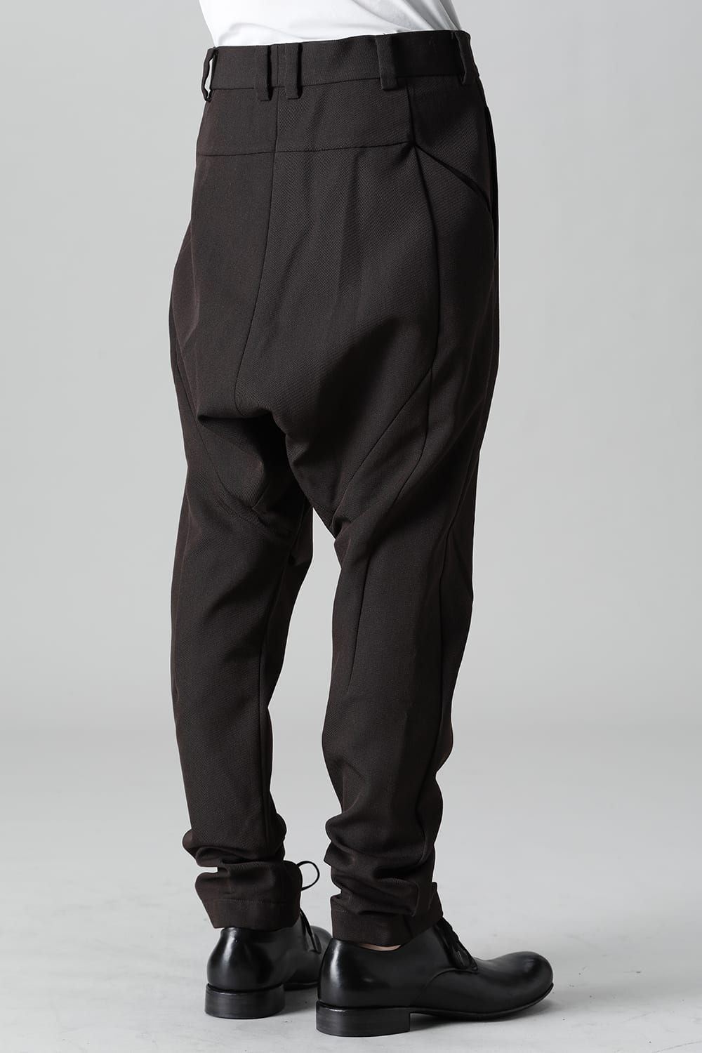 ドロップ クロッチパンツ スカルプチュア ウールギャバジン