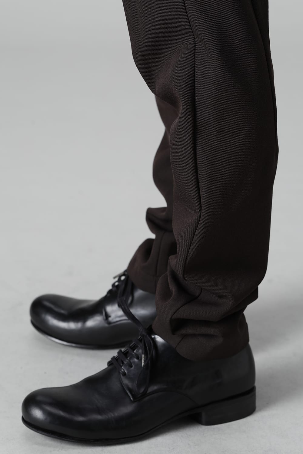 ドロップ クロッチパンツ スカルプチュア ウールギャバジン