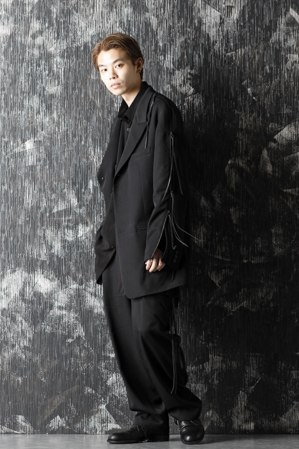 Gusset Sleeve Jacket